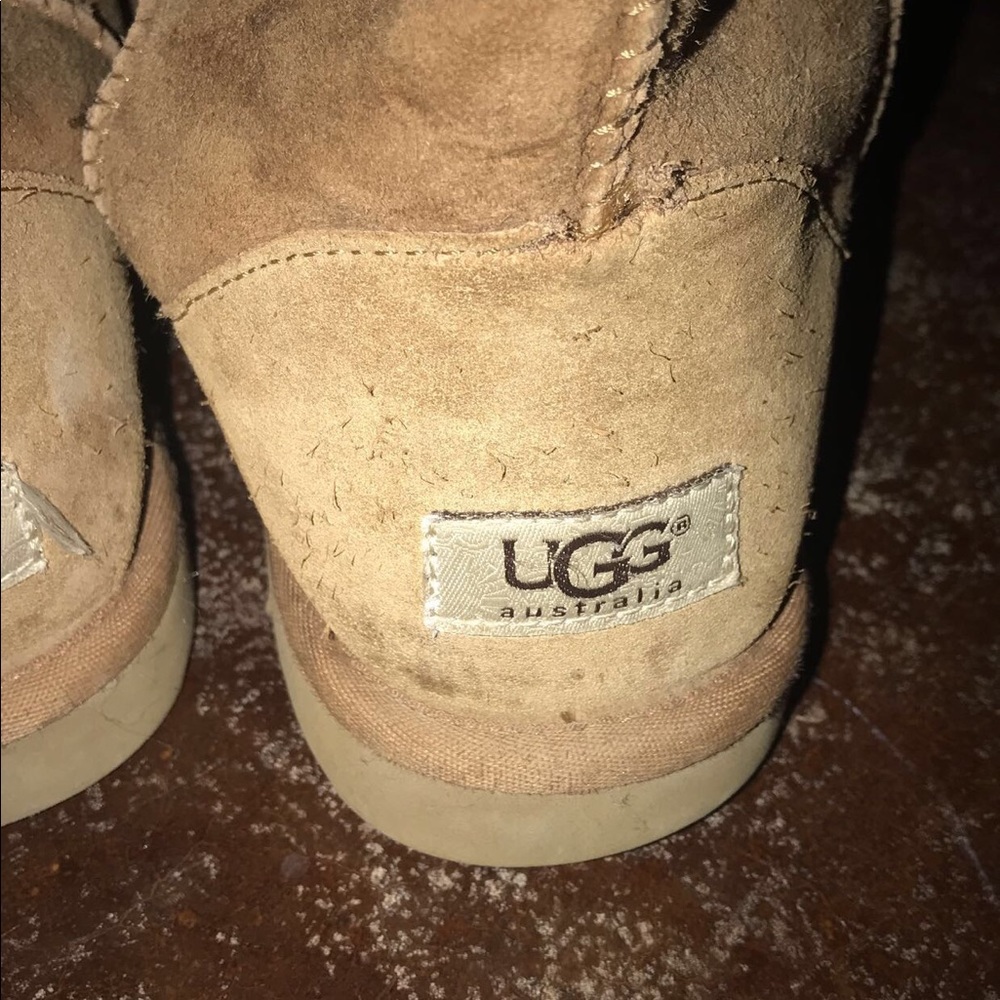 UGGs - Picture 6 of 7